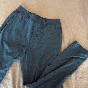 Military green men’s sweatpants XL